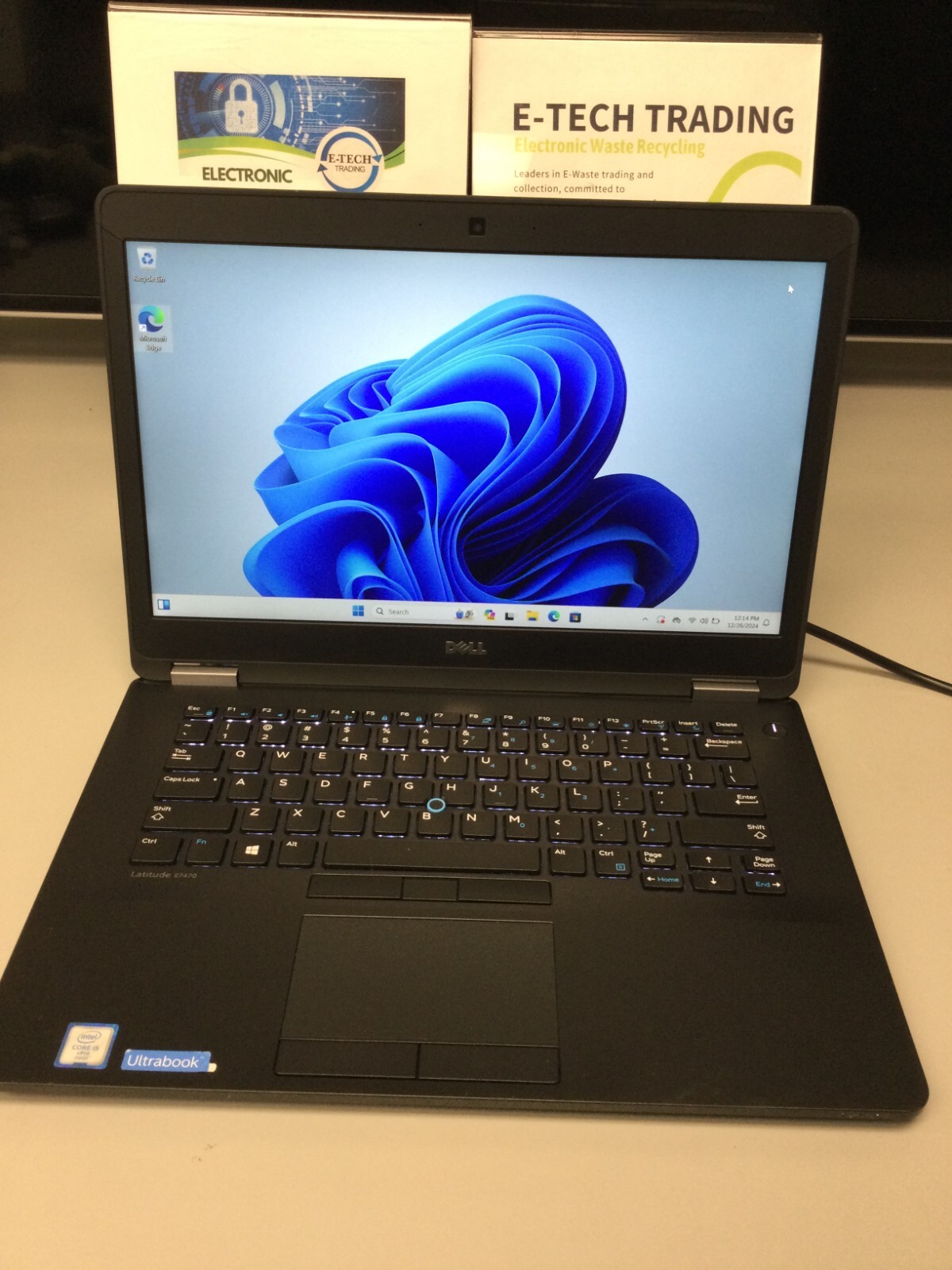 Dell Latitude E7470 14″ 128 SSD Core i5 6th Gen 2.40GHz 8GB windows 11 pro