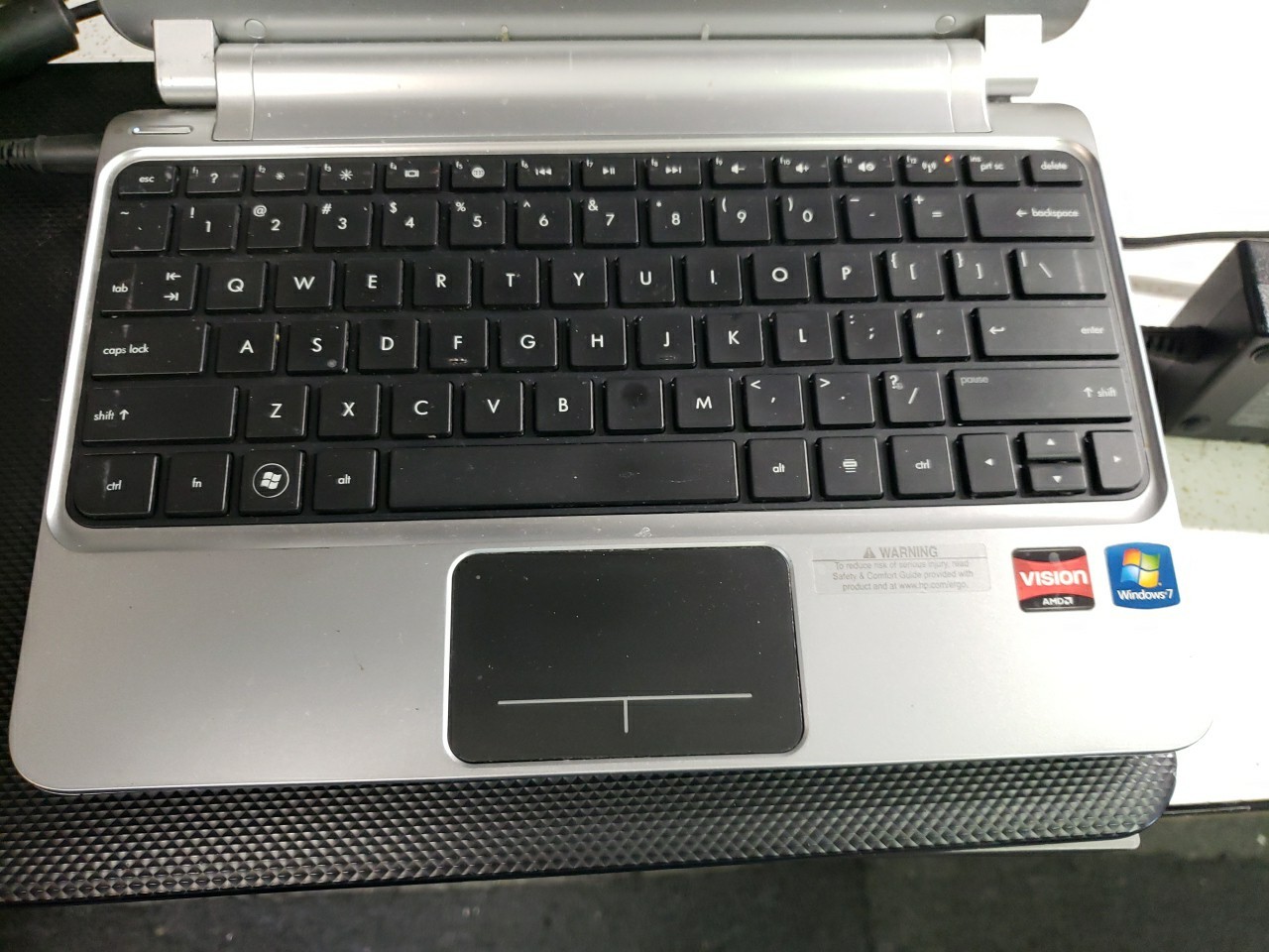 HP Pavilion DM1 AMD E-350 1600MHz 2 GB NO HDD/ POWER CORD FREE SHIP