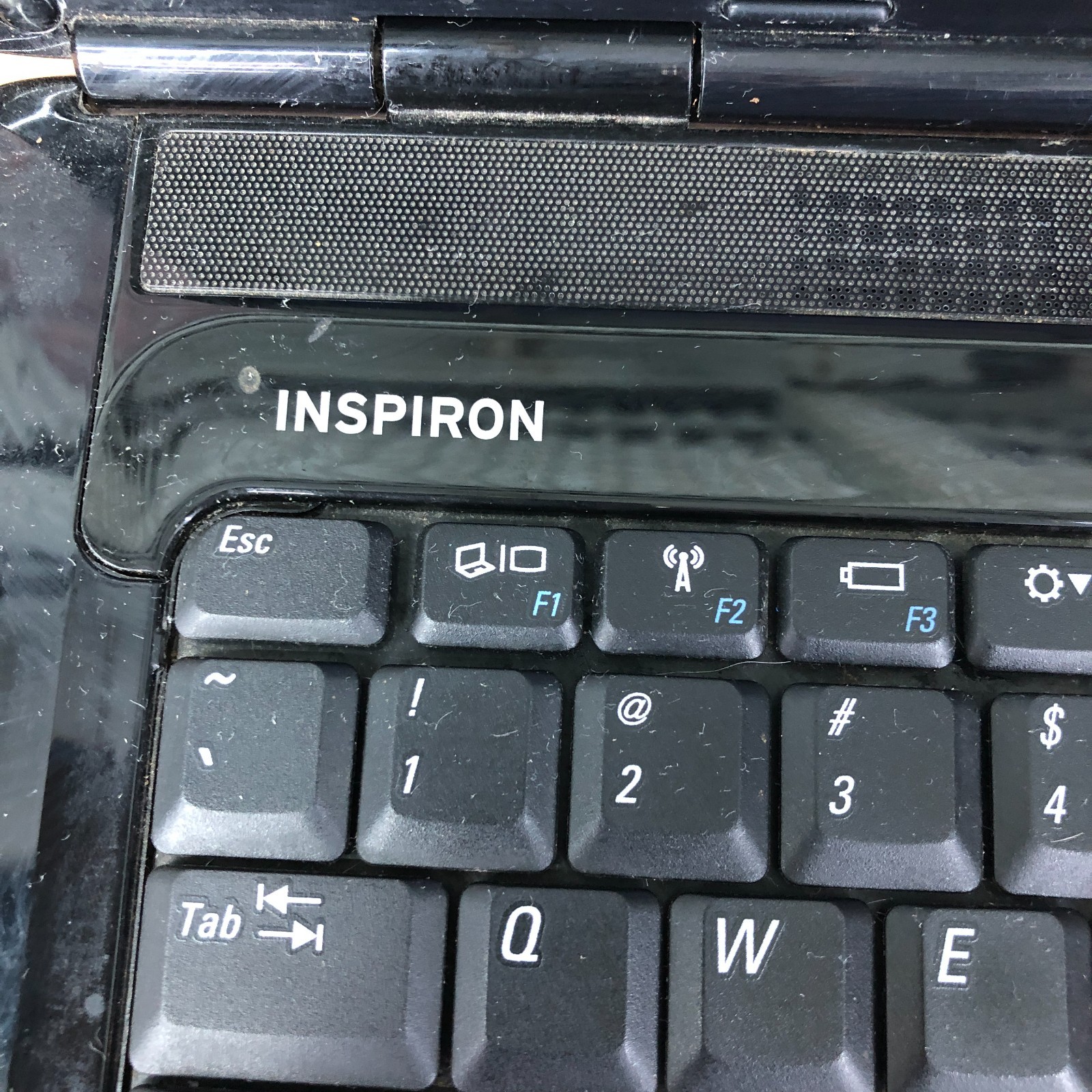 Dell Inspiron 1545 Retro Gaming Laptop Pentium D 2.20GHz 3GB RAM (Windows 7)