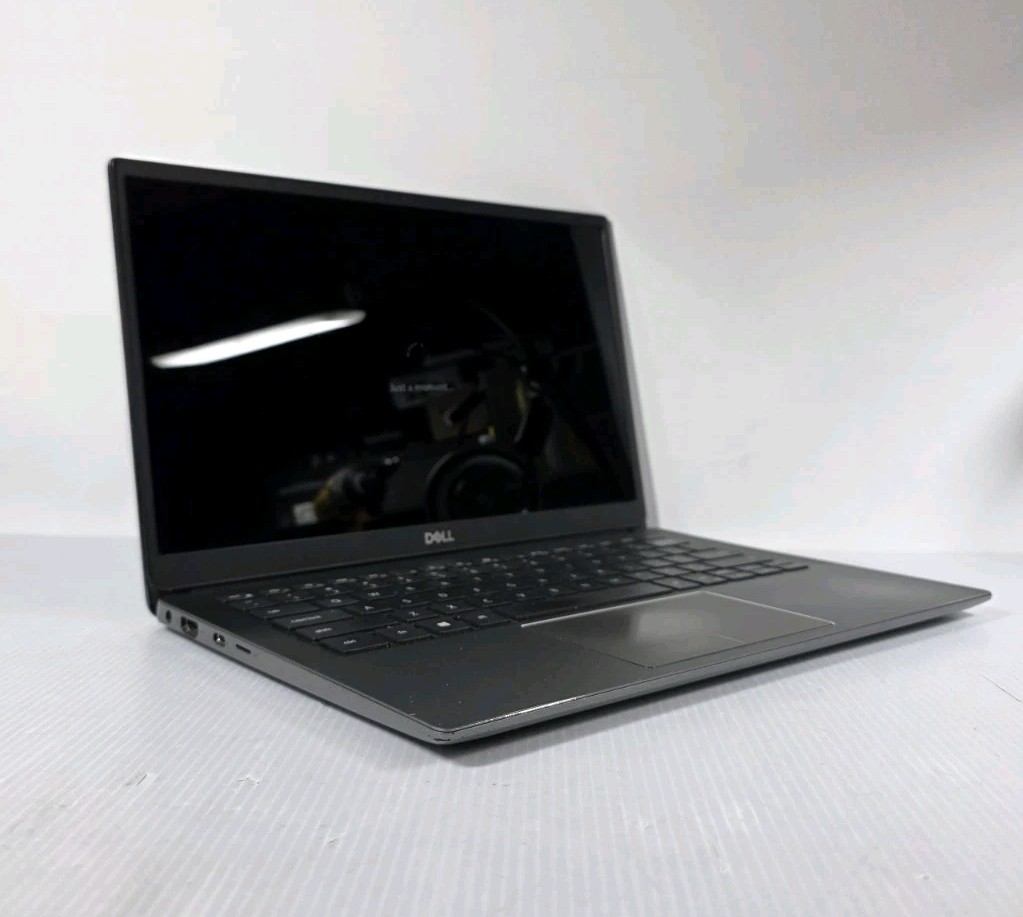 Dell Latitude 13″ 3301 i5-8265U 1.60GHz 8GB RAM 256GB SSD FHD