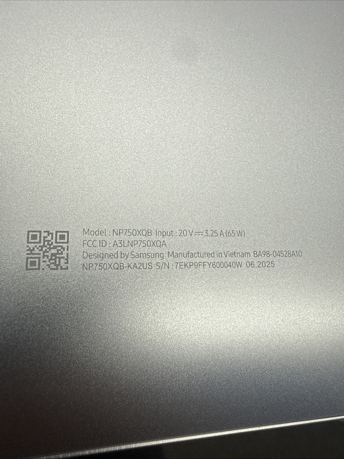 Samsung Galaxy Book4 Edge Snapdragon X 2.96GHz 16GB 512GB 15.6″ NP750XQB