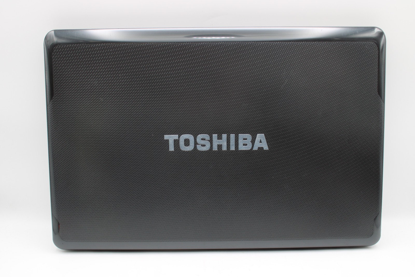 Toshiba Satellite A665-S6086 _ i3-M370 @ 2.4 _ 4GB RAM _ 256GB SSD _ No OS
