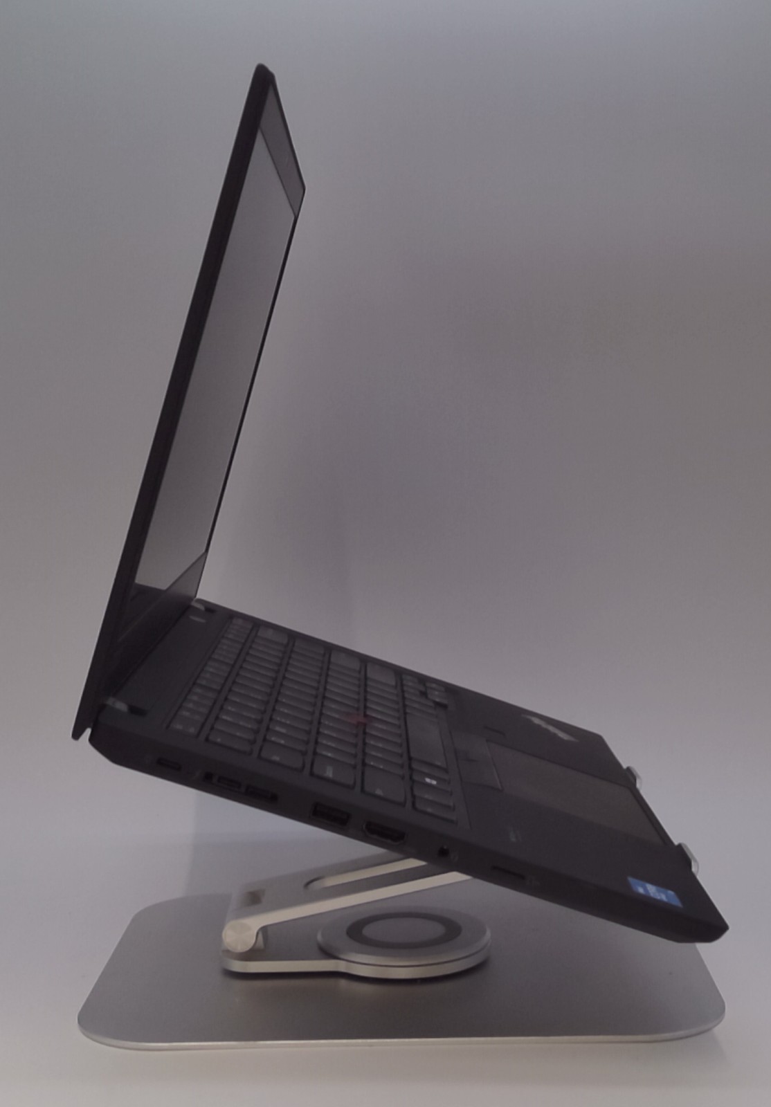 Lenovo ThinkPad T14 Gen 2 14″ Laptop i5-1145G7 8GB 512GB – USED NO AC NO Wi-Fi