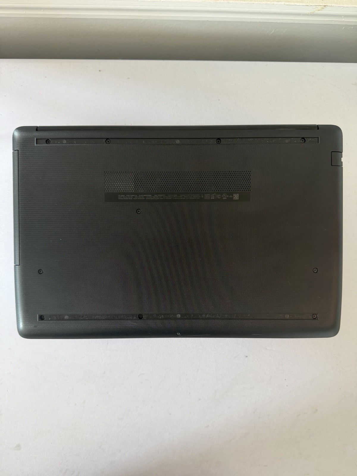HP Laptop 15-dboolldx – Good Screen – AMD AG-9225 – RAM 8GB – Read Des