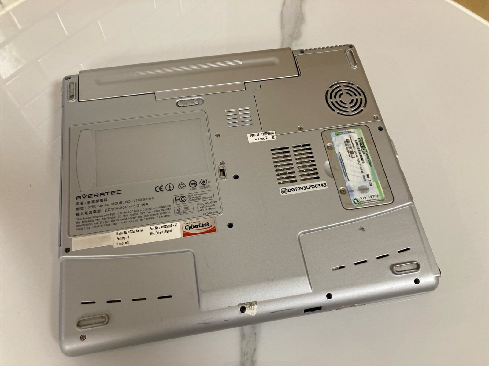 💻 Averatec 3200 💾 AMD Athlon XP-M 2000+ 512MB RAM🔋Turns On | No HDD | Vintage