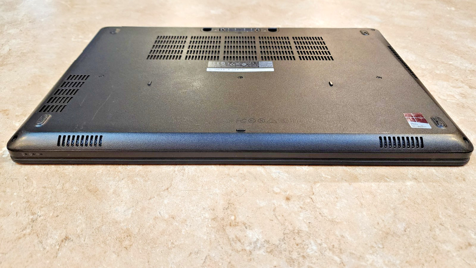 DELL LATITUDE E5570 15.6″ FHD INTEL CORE I5-6300U 256GB SSD 16GB RAM HDMI WIN11