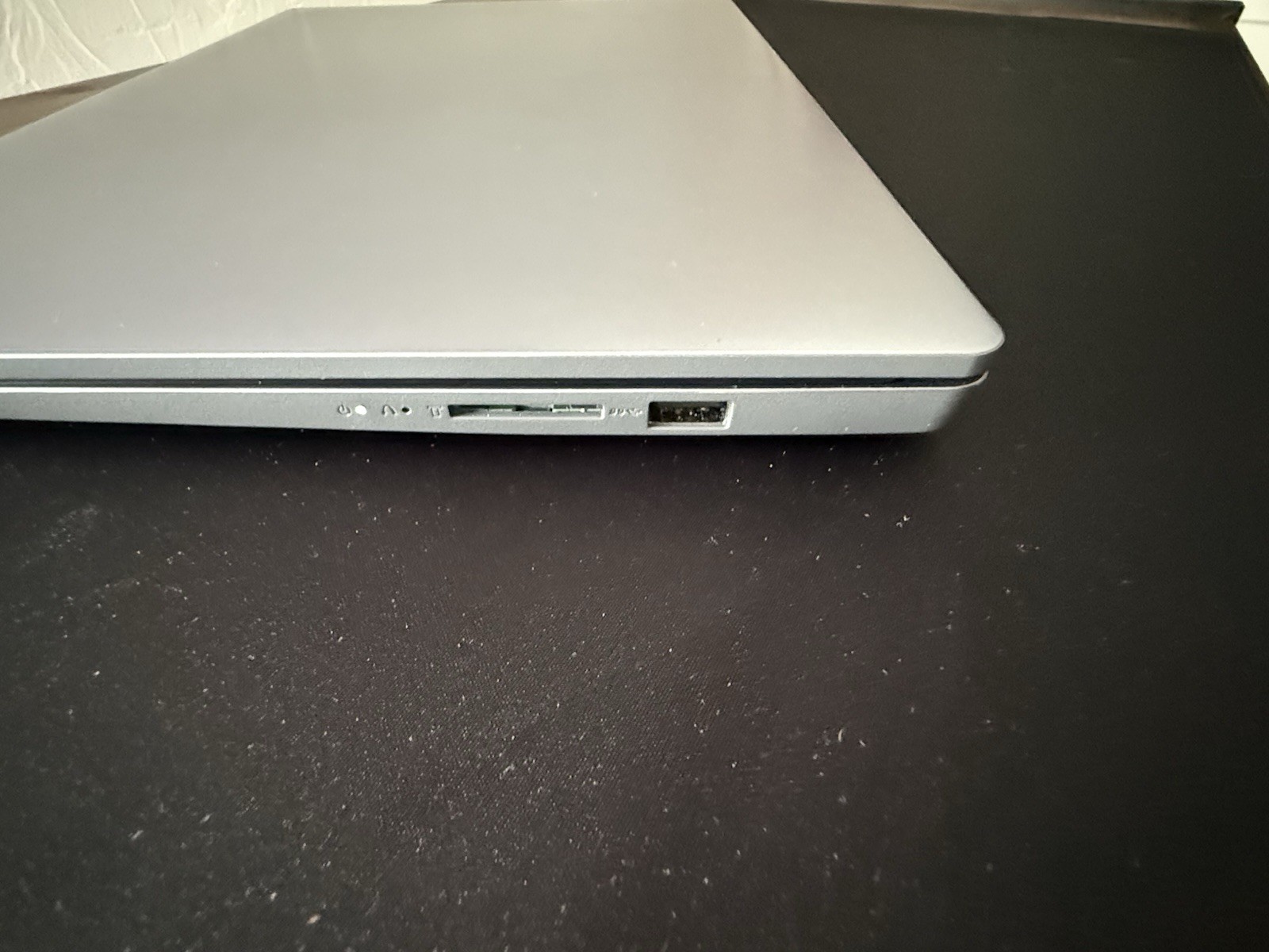 Lenovo IdeaPad 15.6″ Ryzen 7 5000 AMD Radeon Windows Gray Webcam