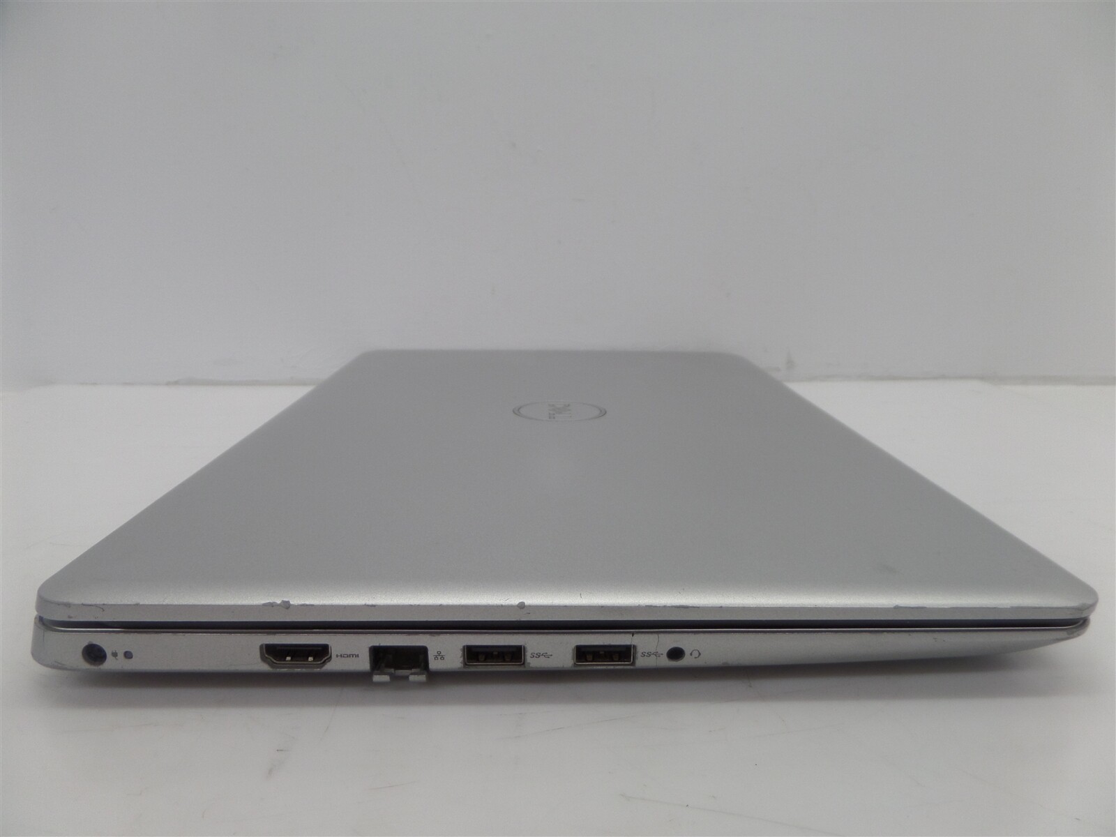Dell Inspiron 5584 15.6in Intel I5-8265U 1.60GHz 4GB RAM 256GB SSD Windows 11