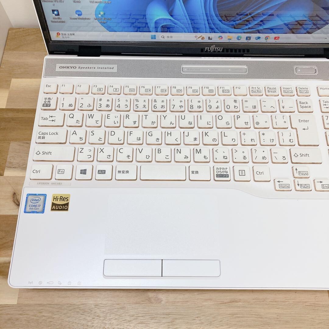 Fujitsu LIFEBOOK AH53/B3 8th generation i7 high speed SSD Notebook PC 17