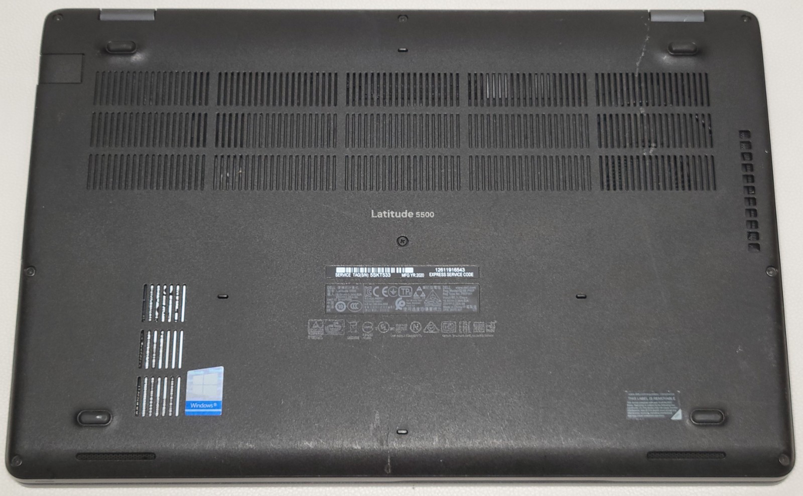 Dell Latitude 5500 i7-8665U 8GB NO ADAPTER (UID TEE5002A20)
