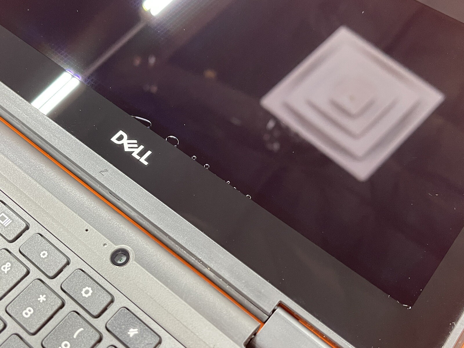 Dell P28T 5190 2-in-1 Chromebook For Parts