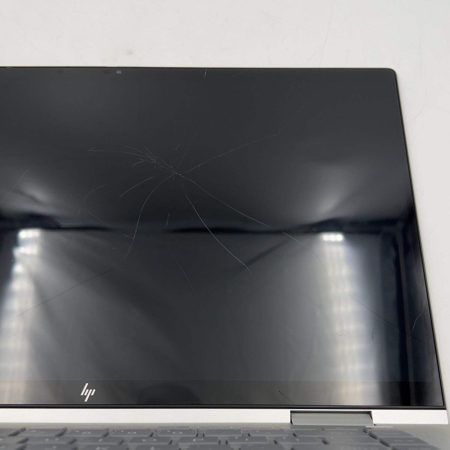 Broken HP Envy x360 15-FE0013DX 15.6″ i5-1335U 1.3GHz 8GB RAM 256GB SSD READ