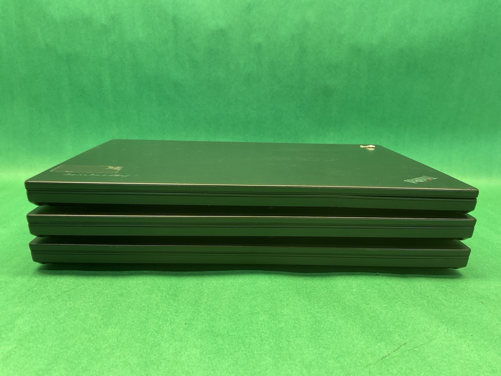 3 Pack – Lenovo Thinkpad T450s 14″ – 1 Powers On – 1 Battery – Untested – No HDs