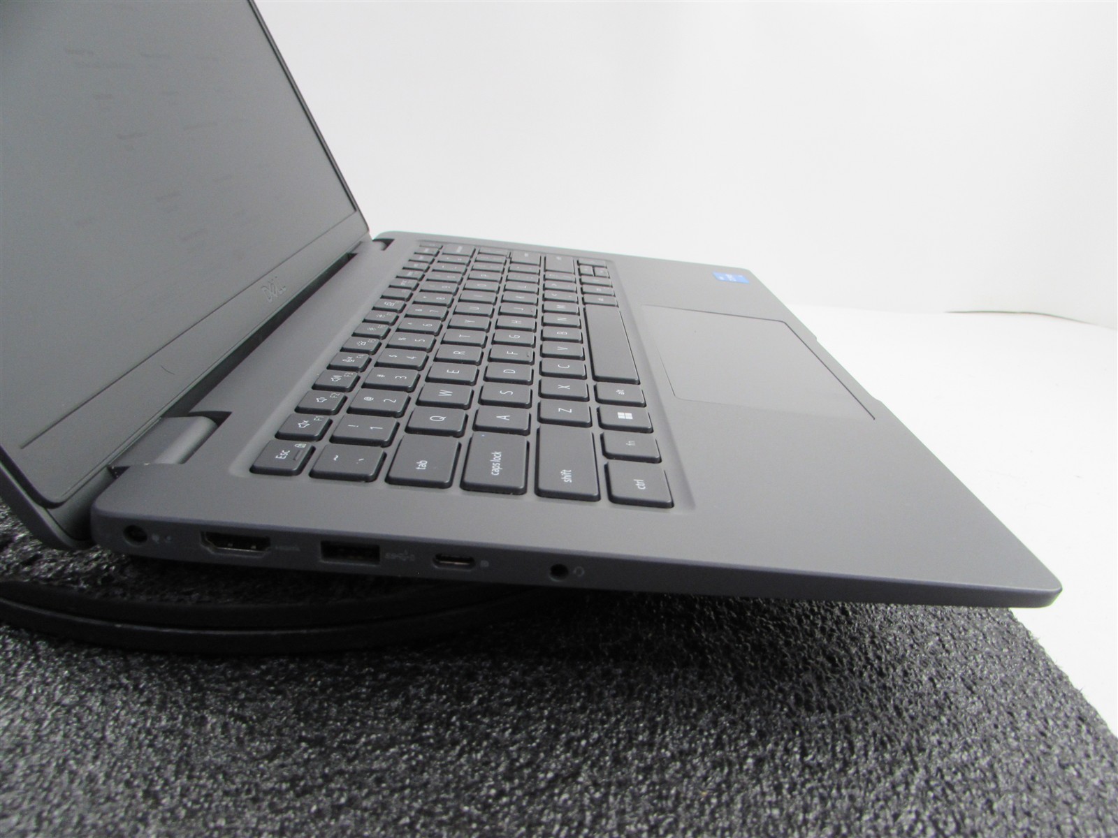 DELL LATITUDE 3440 1366X768 14″ CORE I5-1335U 256GB SSD 16GB RAM NO O.S