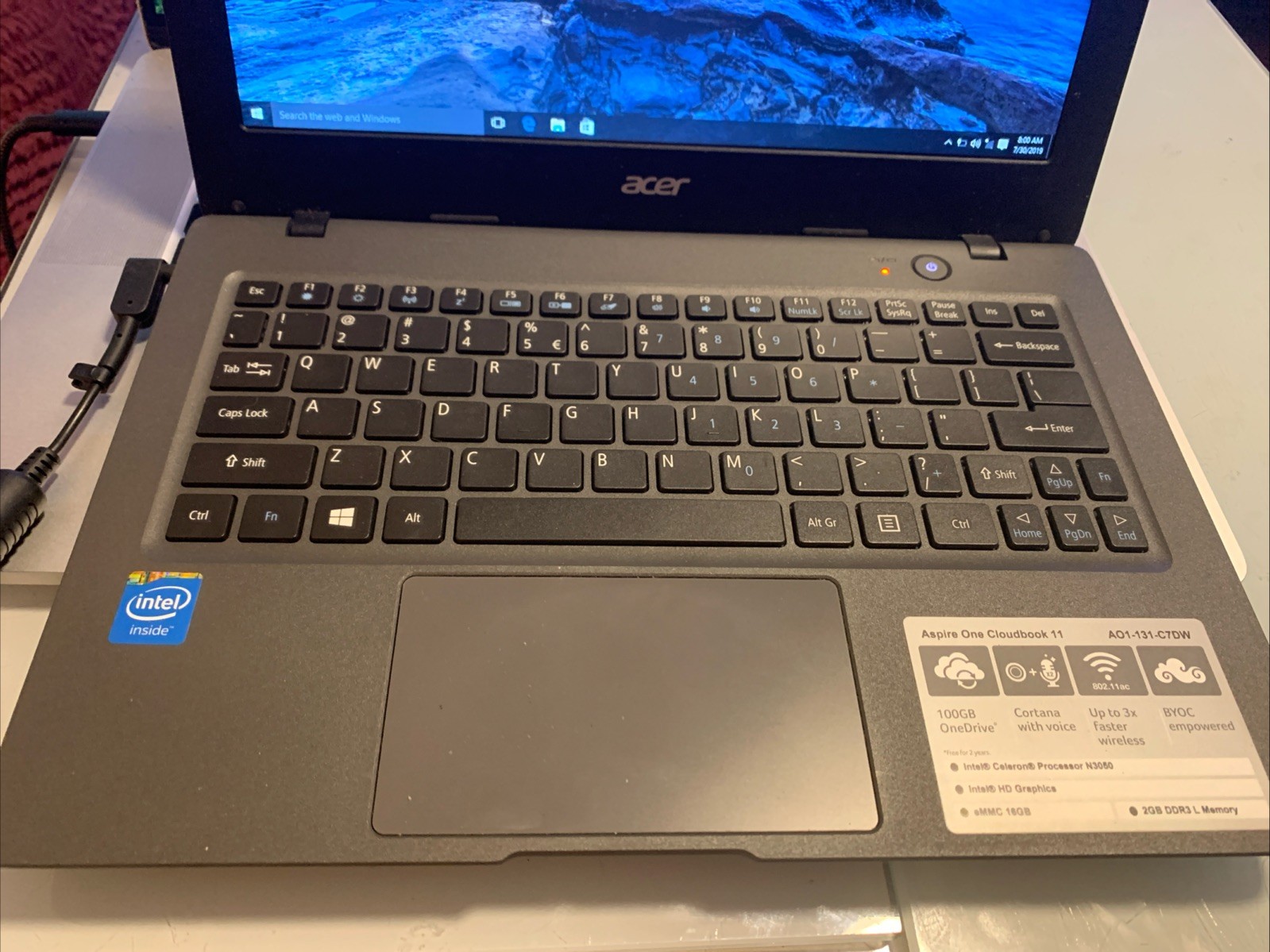 Acer Aspire One Cloudbook 11 11.6″ Intel Celeron Windows 10 with protective case