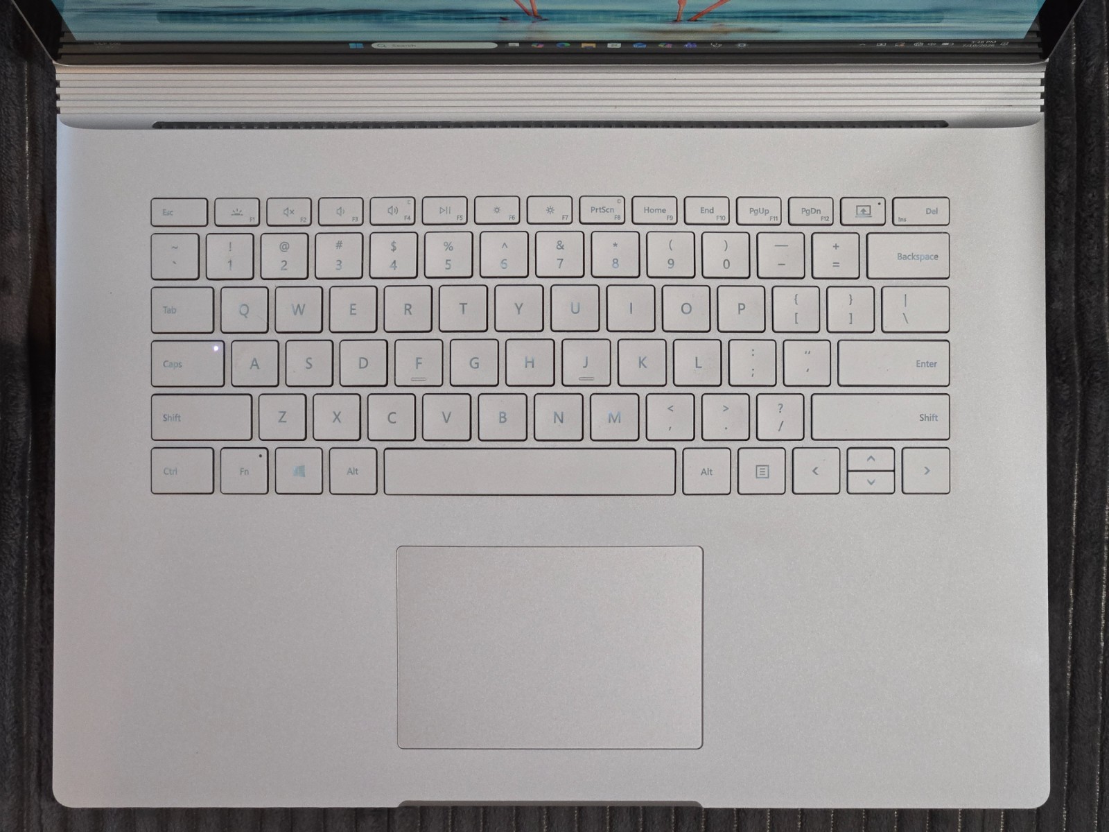 Microsoft Surface Book 3 15″ (256GB SSD, Intel i7-1065G7 GTX 1660 Ti 16GB RAM)