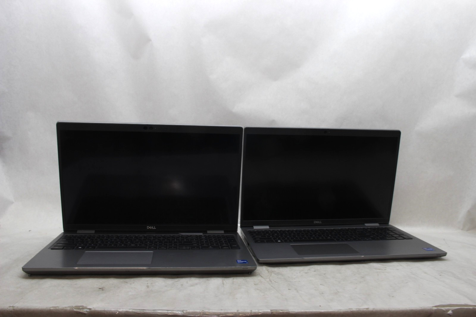 Lot of 1 Dell Latitude 5521 & 1 5530 15.6″ Laptops i7 No RAM NO SSDS AS-IS