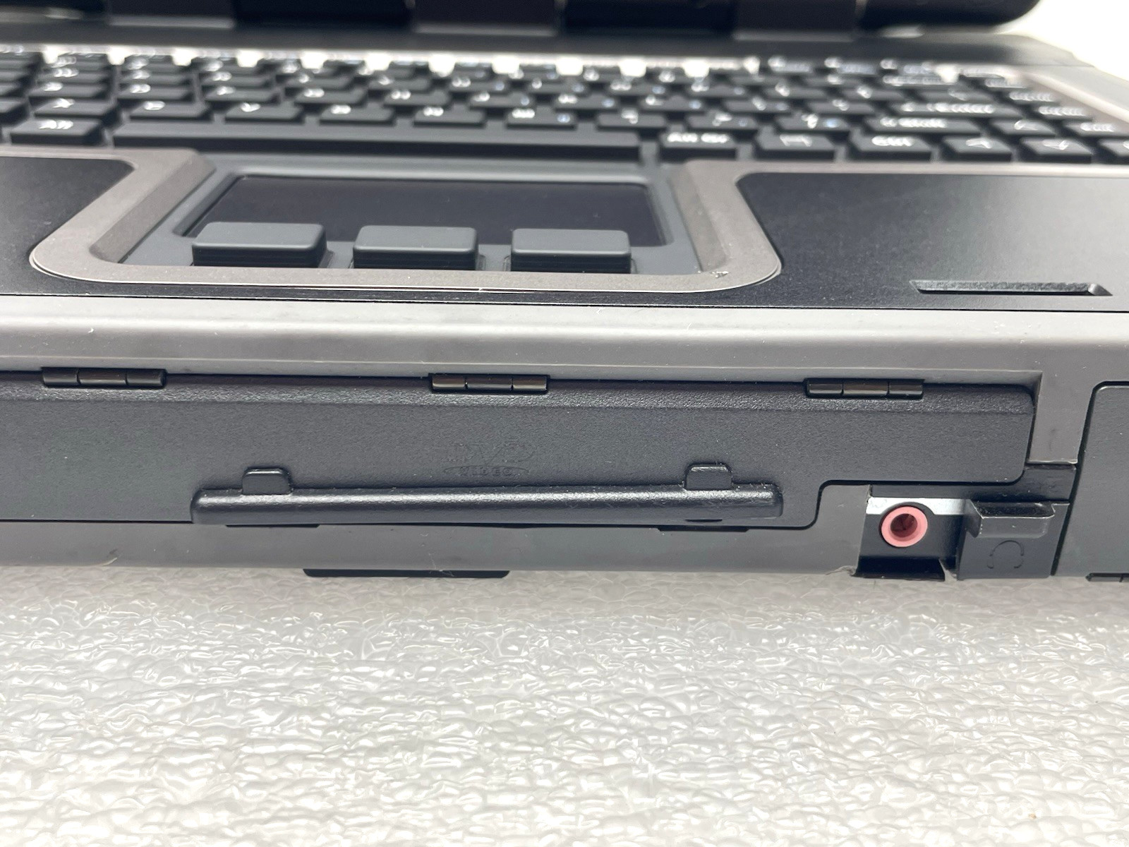GENERAL DYNAMICS TADPOLE TOPAZ RUGGEDIZED LAPTOP 14.5″ PARTS REPAIR UNTESTED