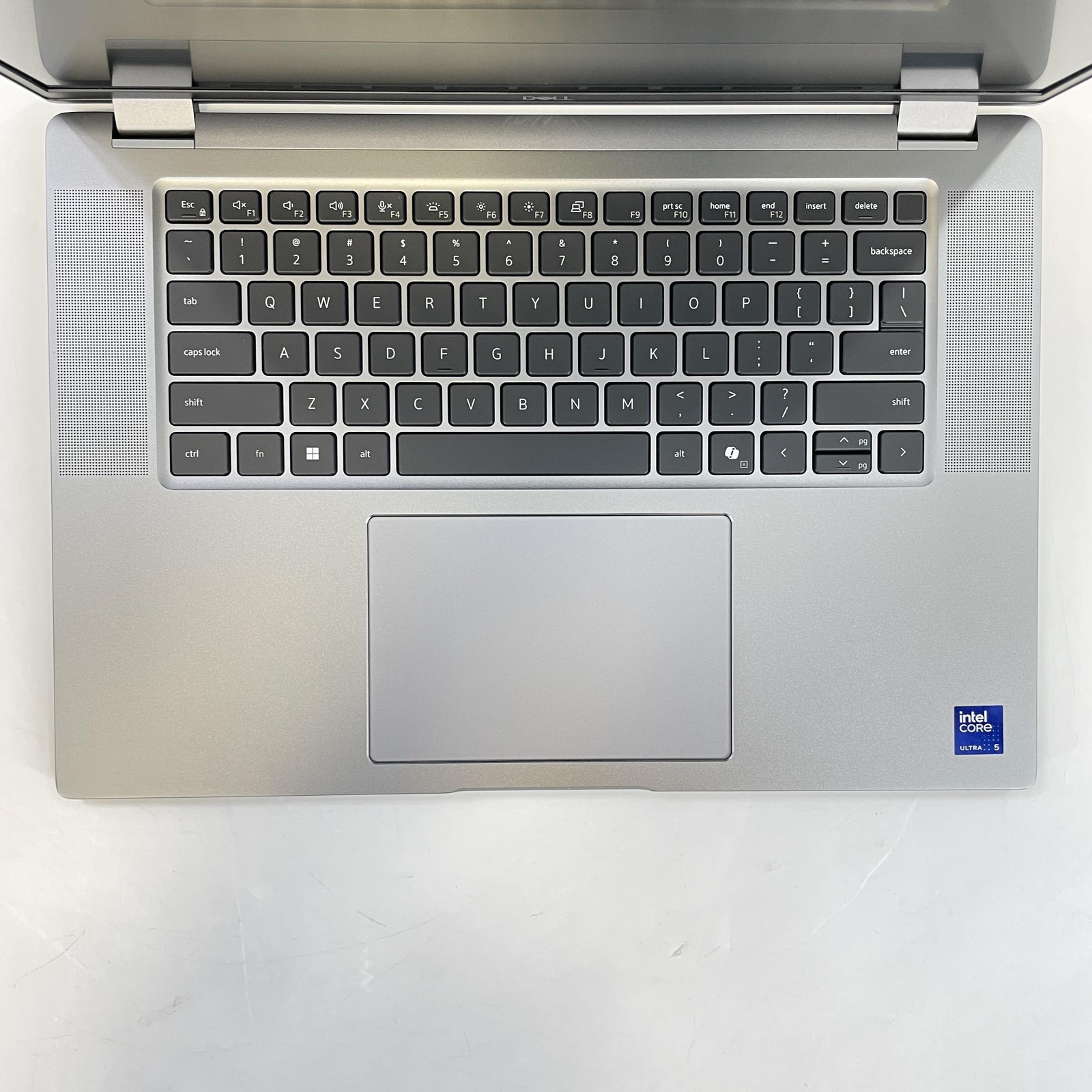 Dell Latitude 7650 16 Gray FHD+ 2.1 GHz Ultra 5 135U 16GB 256GB SSD Very Good