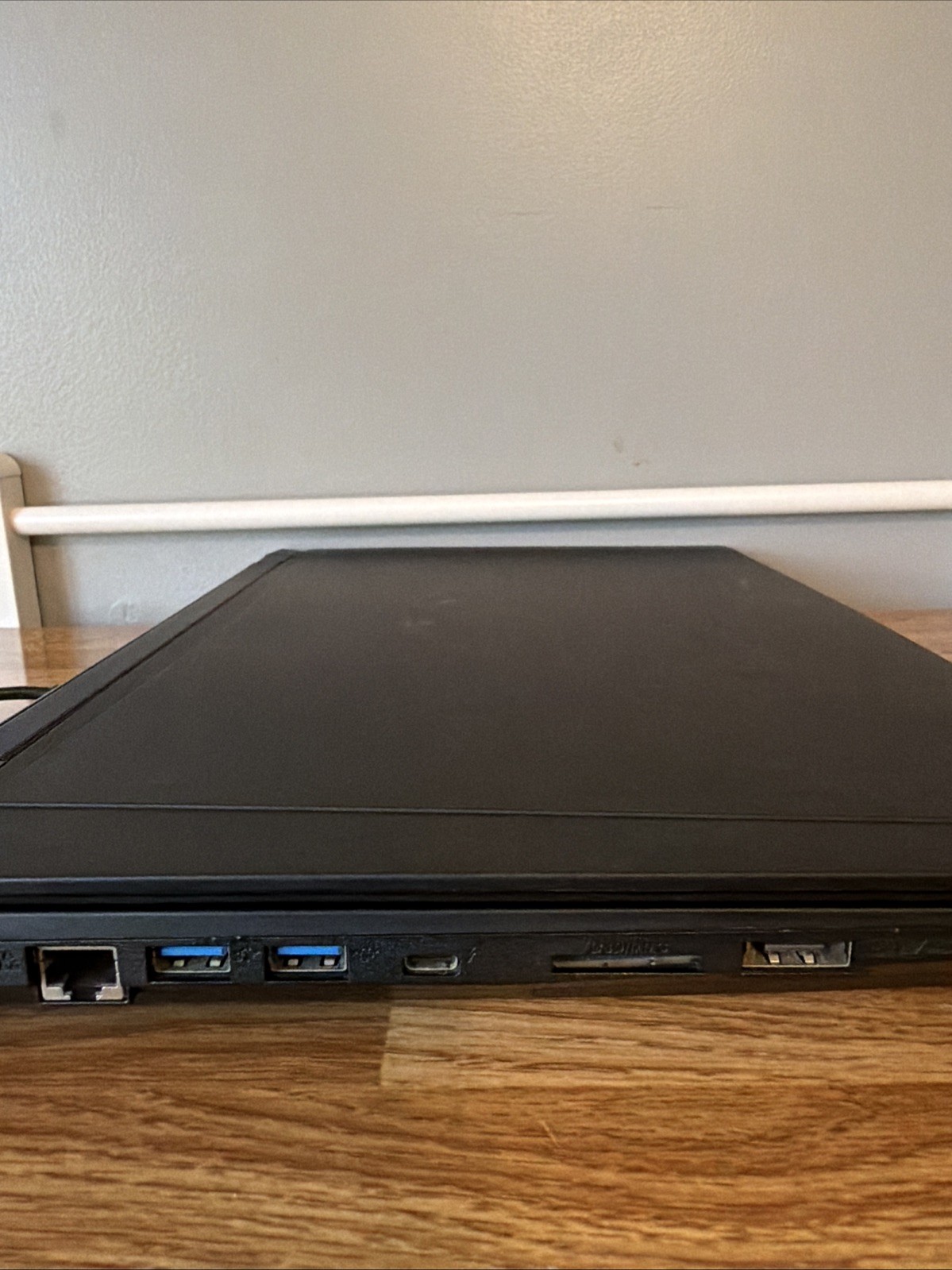 Sager P750DM Gaming PC (Intel i7-6700k,Nvidia GPU, 32GB,256GB SSD, Onkyo )