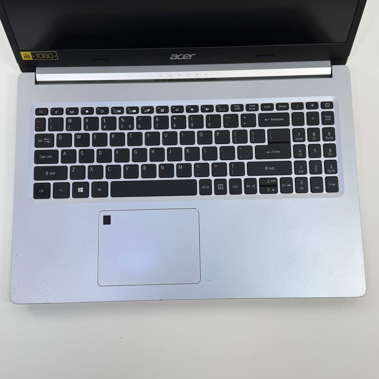 Acer Aspire 5 A515-54 15.6″ i5-8265U 1.6GHz 12GB RAM 500GB SSD