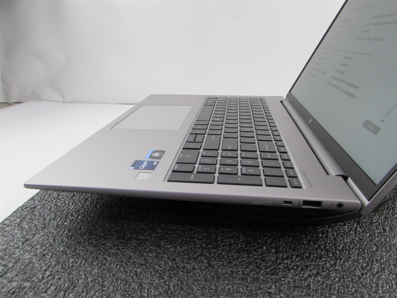 HP ZBOOK FIREFLY 16 (G9) 1920X1080 FHD I7-1265U 512GB SSD 16GB RAM NO O.S