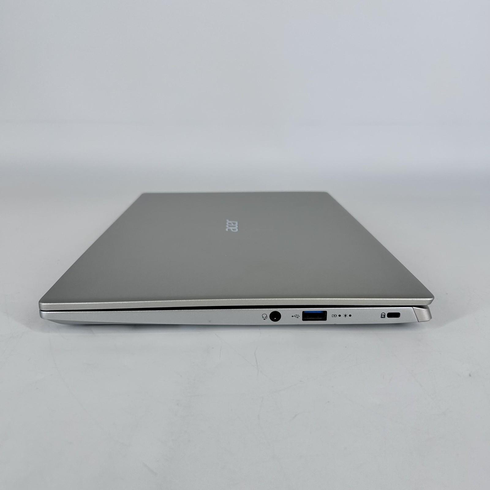 Acer Swift X 14 FHD 1.9 GHz Ryzen 7 5800U 16GB 512GB SSD RTX 3050 Ti Good