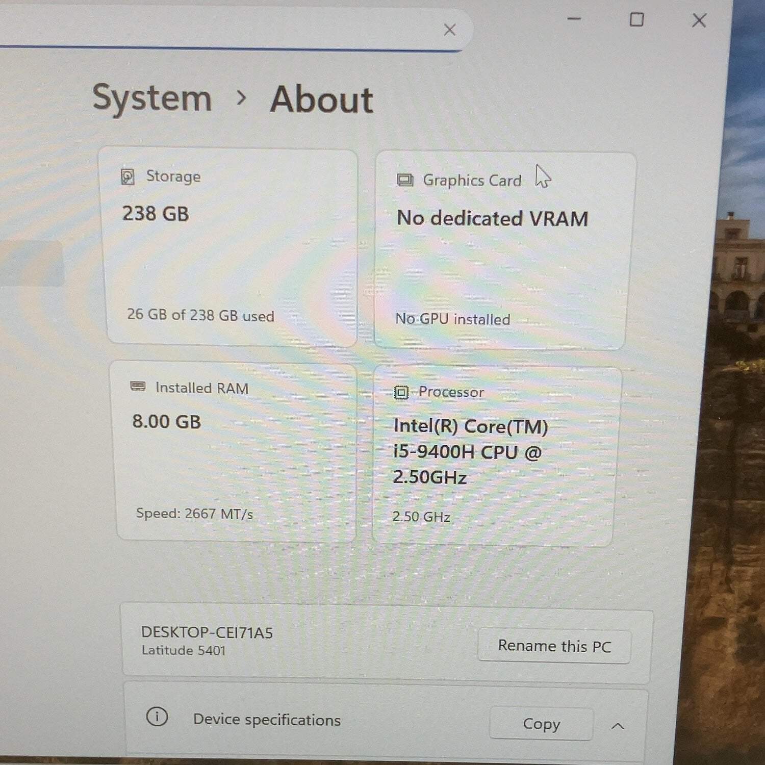 Dell Latitude 5401 14″ i5-9400H 2.5GHz 8GB RAM 256GB SSD WIN 11