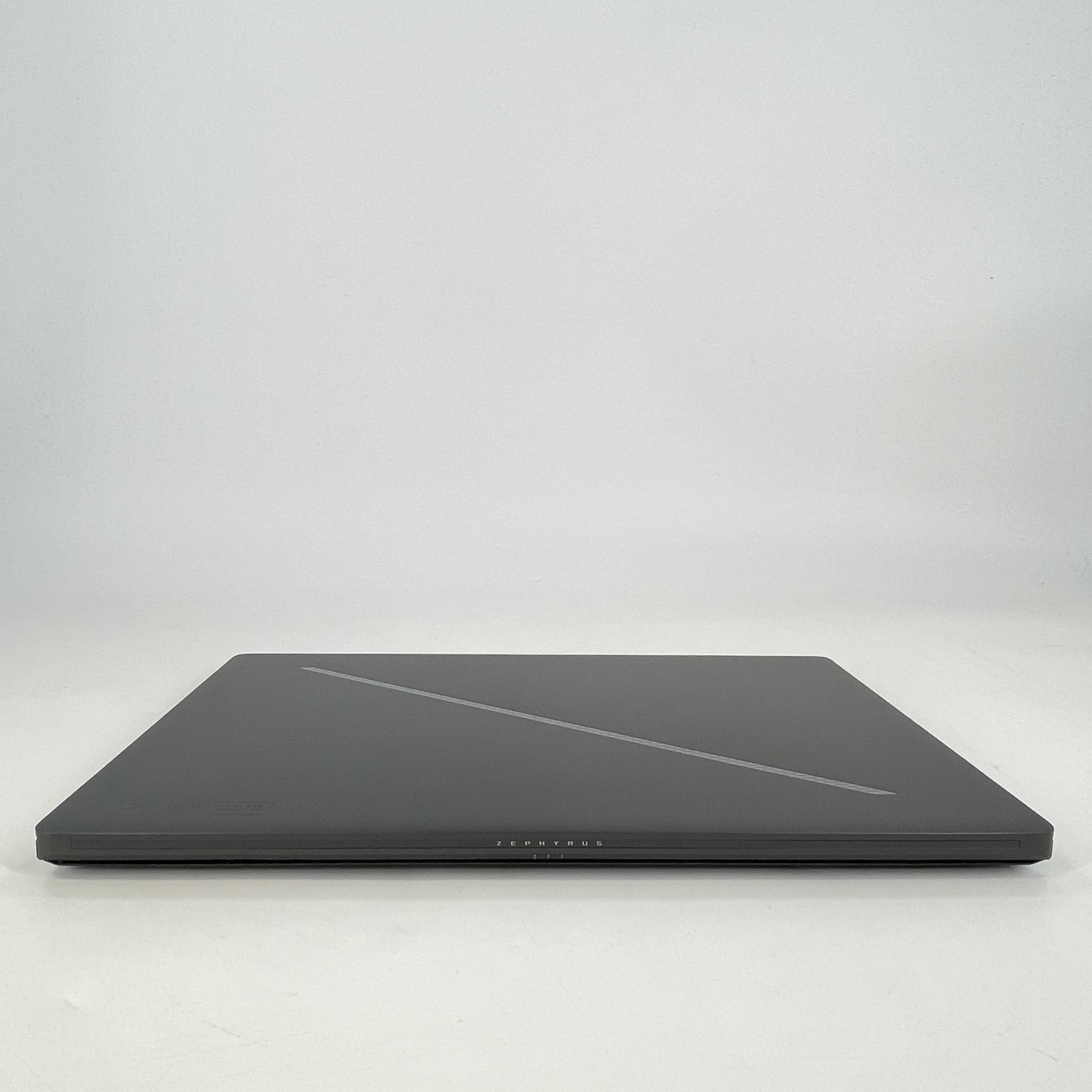 Asus ROG Zephyrus G16 GU605 16 QHD+ 2.5 GHz Ultra 9 185H 16GB 1TB SSD RTX 4070