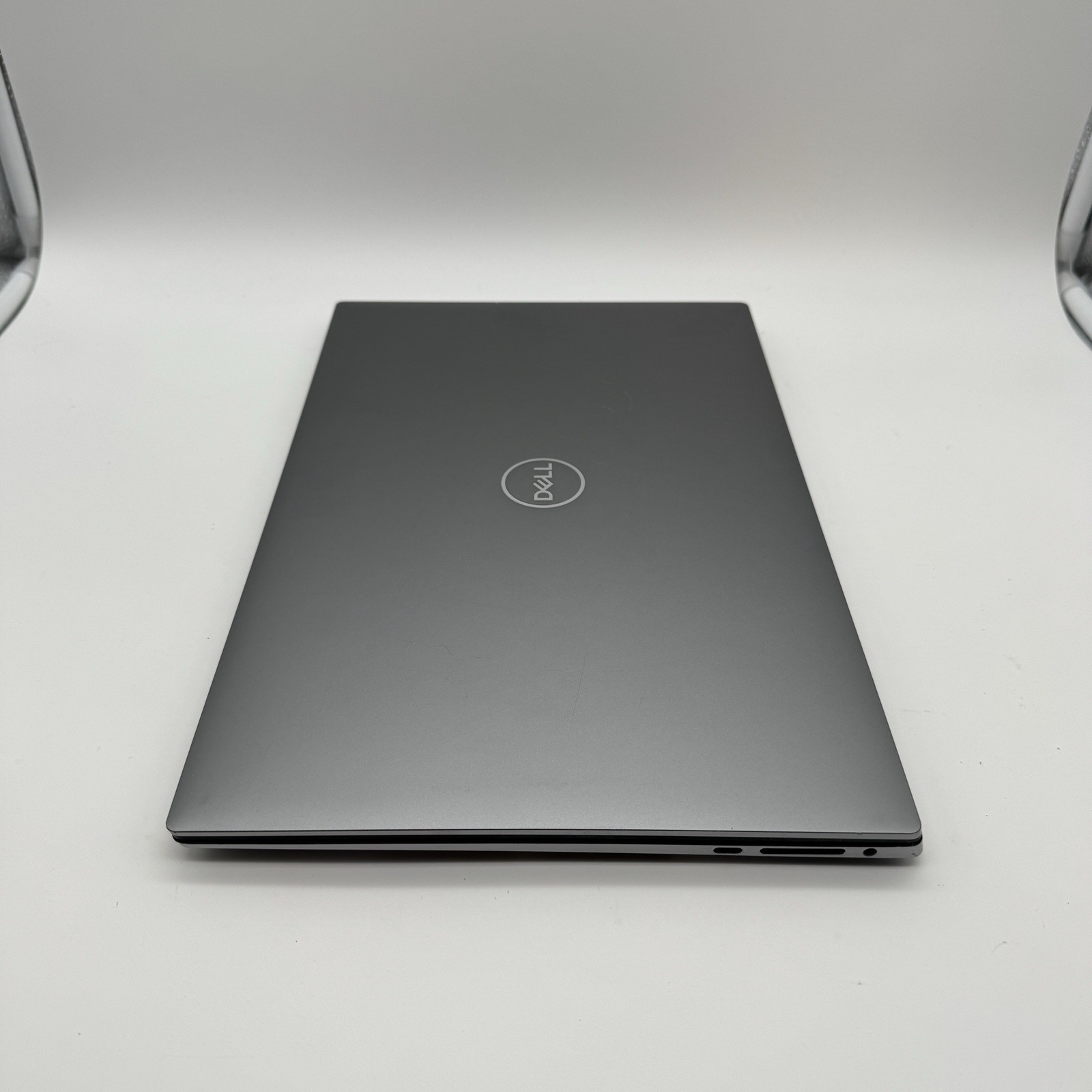 Dell Precision 5560 15.6″ FHD+ | i7-11800H 2.30GHz | Quadro T1200 | No RAM/SSD