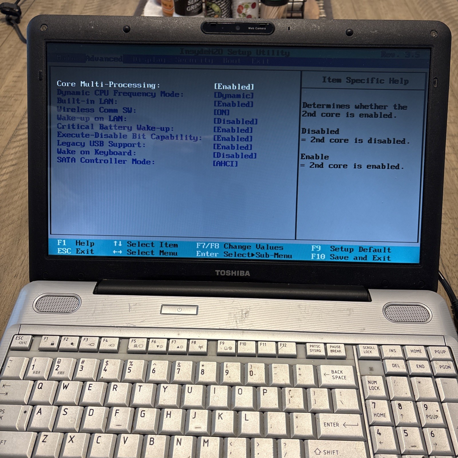 Toshiba Satellite L505-ES5018 Pentium dual Core T4400 2.20GHz Laptop