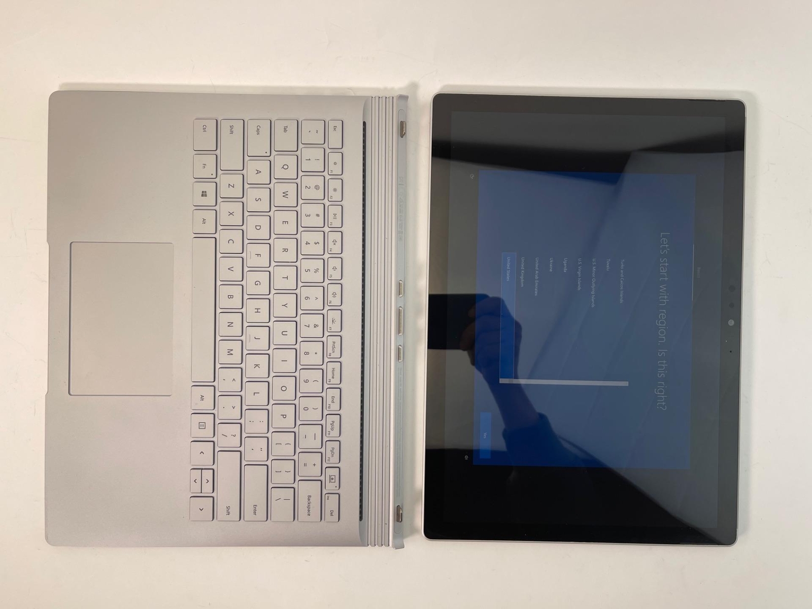 Microsoft Surface Book 2 13.5″ Laptop Notebook PC (Core i7 8GB 256GB) HN4-00001