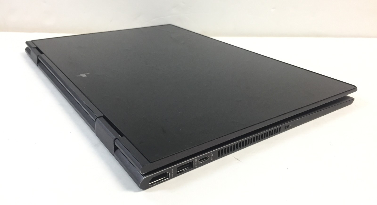 HP ENVY X360 15m-ds0023dx 15.6″ FHD Touch Laptop/AMD Ryzen 7 3700U/8G/256GB/W10H