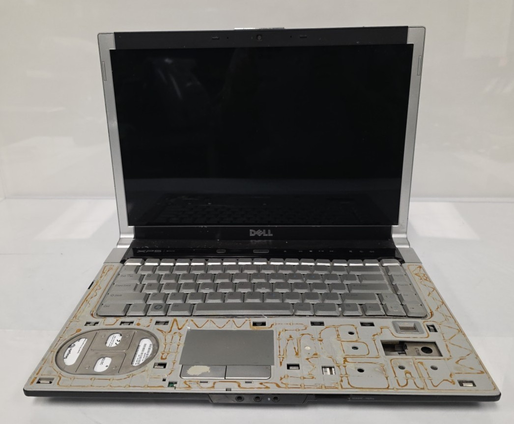 Retro Dell XPS M1530| Blue |2GB RAM|HDD:160 GB| Intel Core T9300 2.6GHz