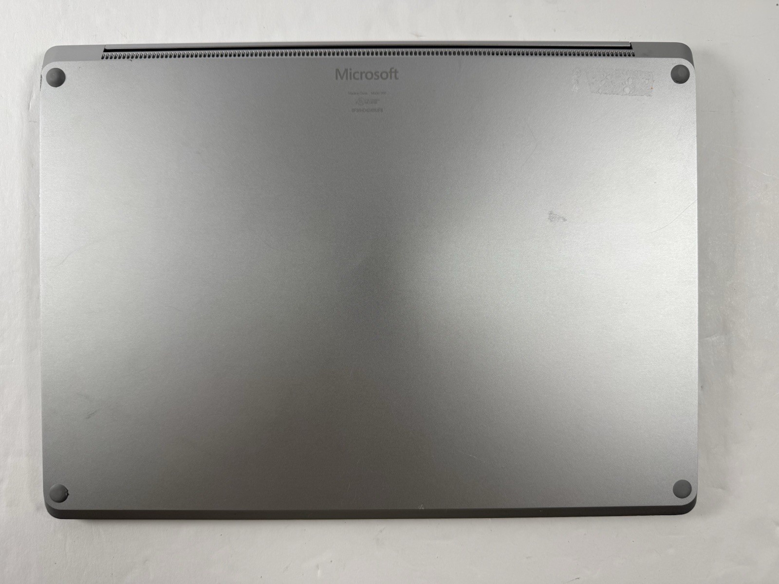 Microsoft Surface Laptop 5 13.5” 1950 Intel Core i7-1265U 16GB RAM 512GB NVME