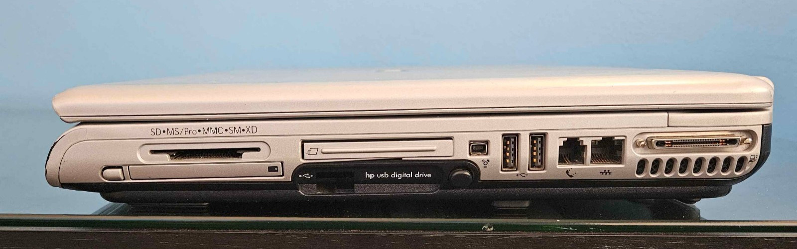 (READ) HP Pavilion zd8000 Pentium 4 CPU 1GB RAM 160GB HDD (UNTESTED!)