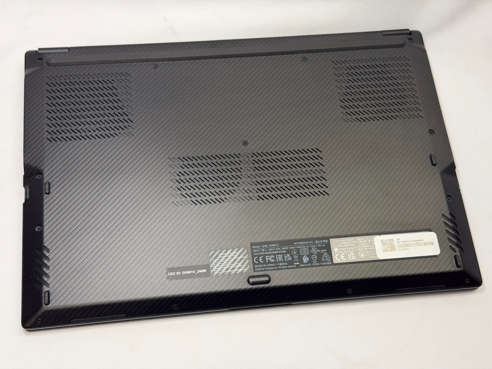 ASUS ROG Flow X16 GV601VU 16″ QHD+ TouchSC i9-13900H 16GB 1TB SSD RTX4050 Win 11