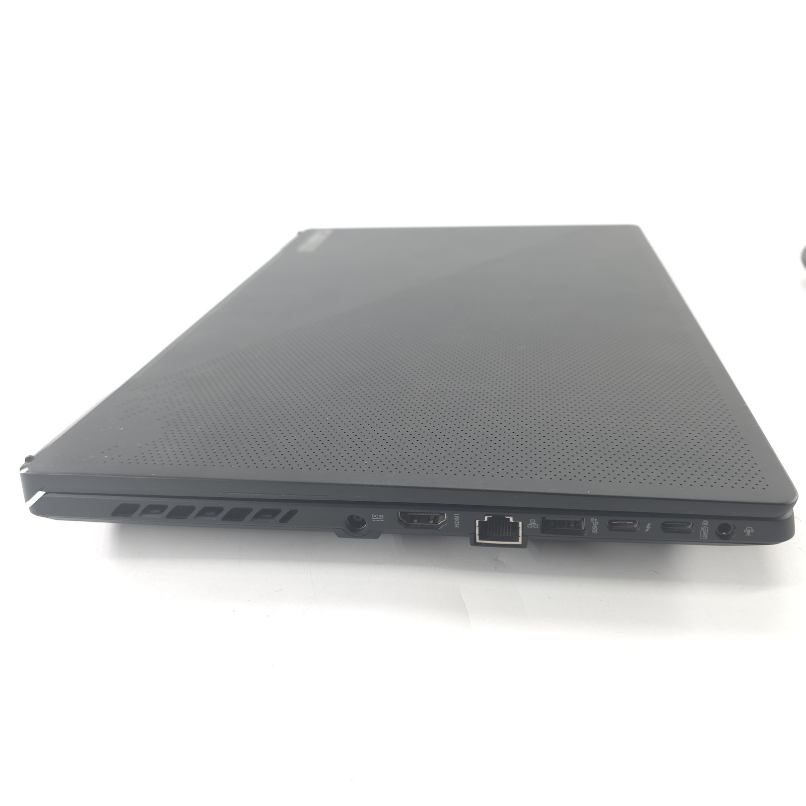 ASUS ROG Zephyrus M16 1TB SSD 2.5GHz Intel i9-11900H 16GB RTX 3060, SCREEN DAM.