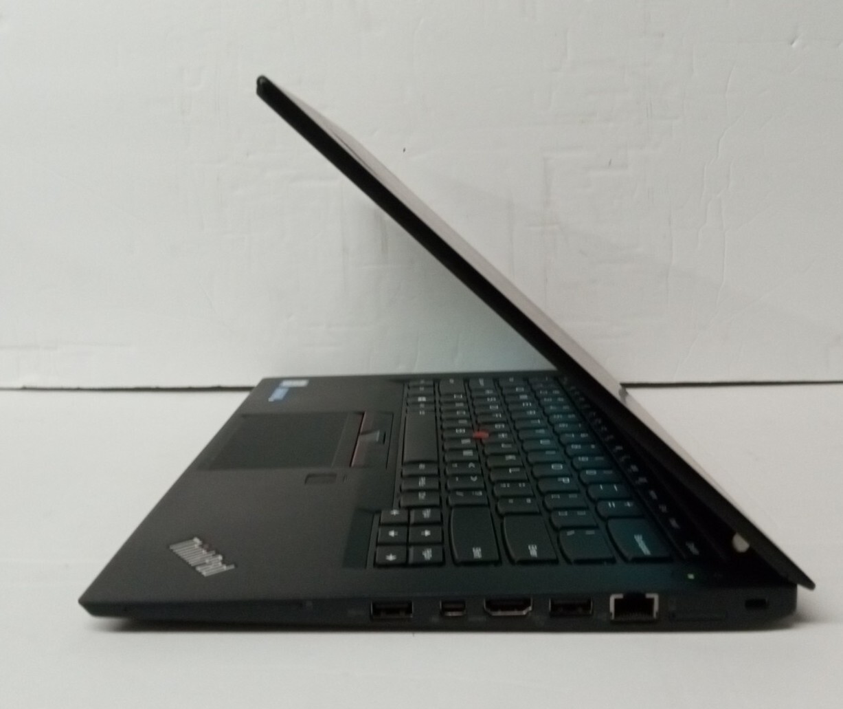 Lenovo T460s 14-in Intel i5 6300 @2.4 Ghz 12GB 256 GB SSD Webcam Touchscreen