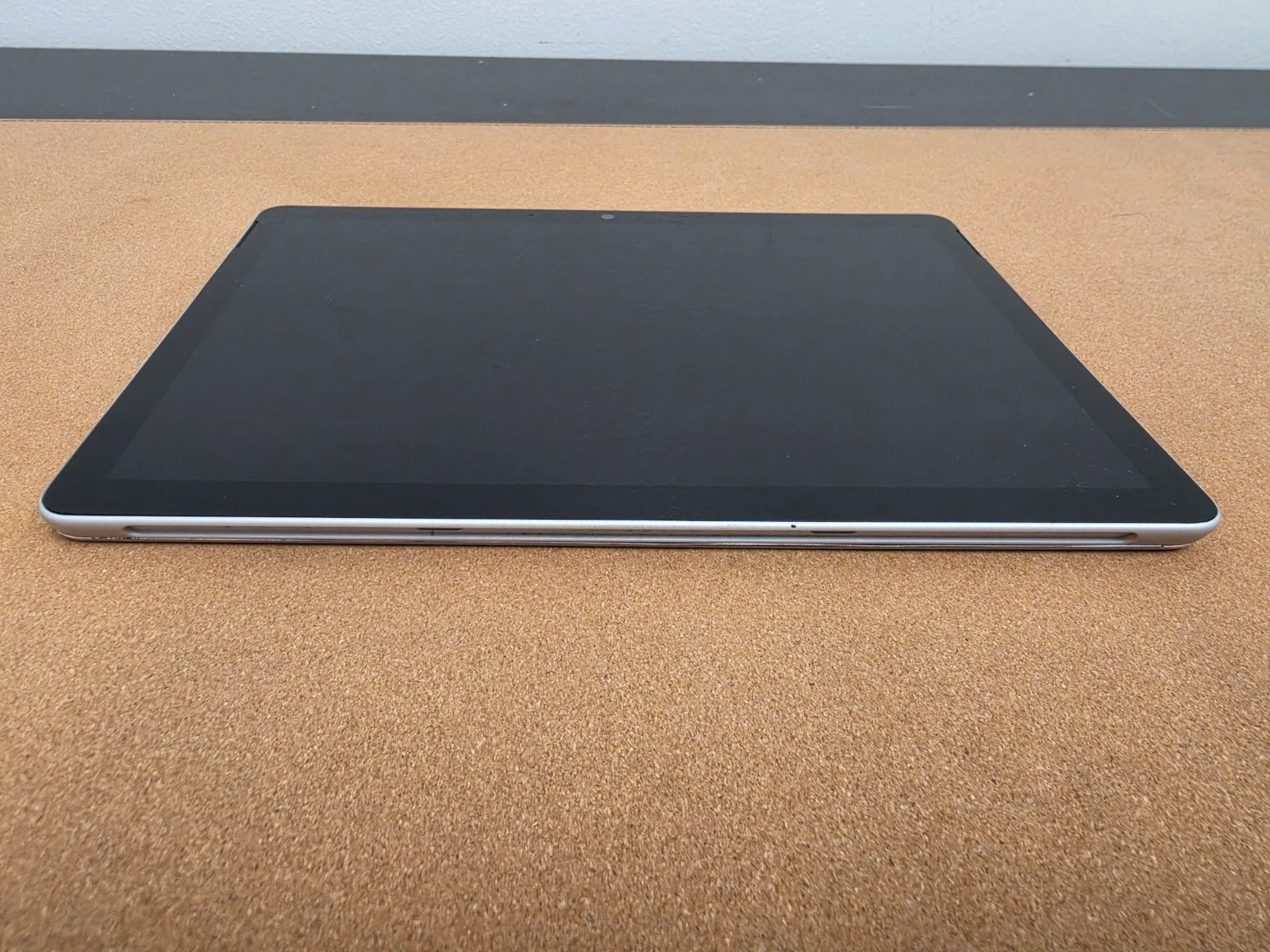 Microsoft Surface Go 2 m3-8100Y 8GB Ram 128GB SSD Win 11 Pro