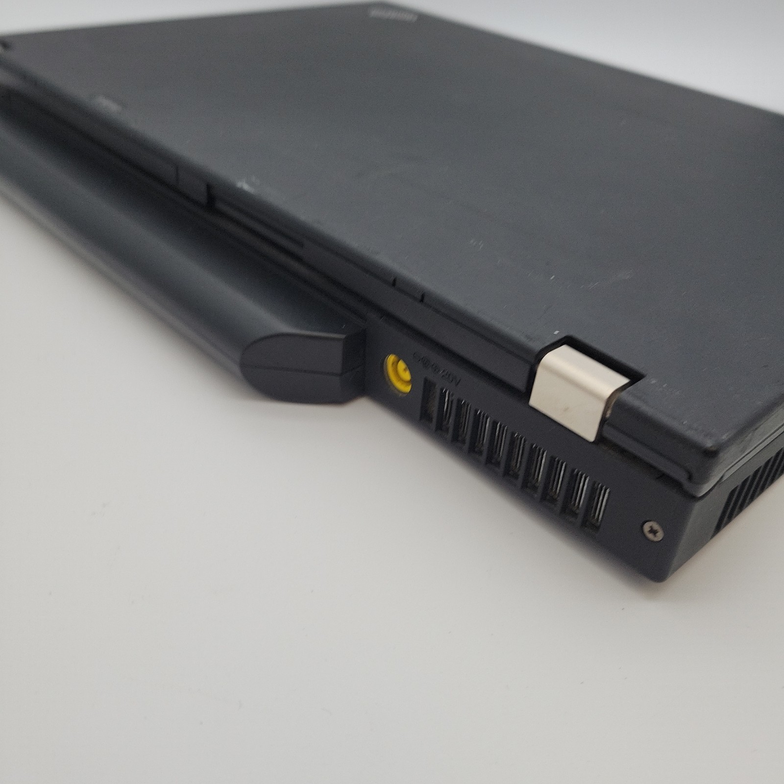 Lenovo Thinkpad Intel Core 2 Duo CPU T8300 @ 2.40GHz L126