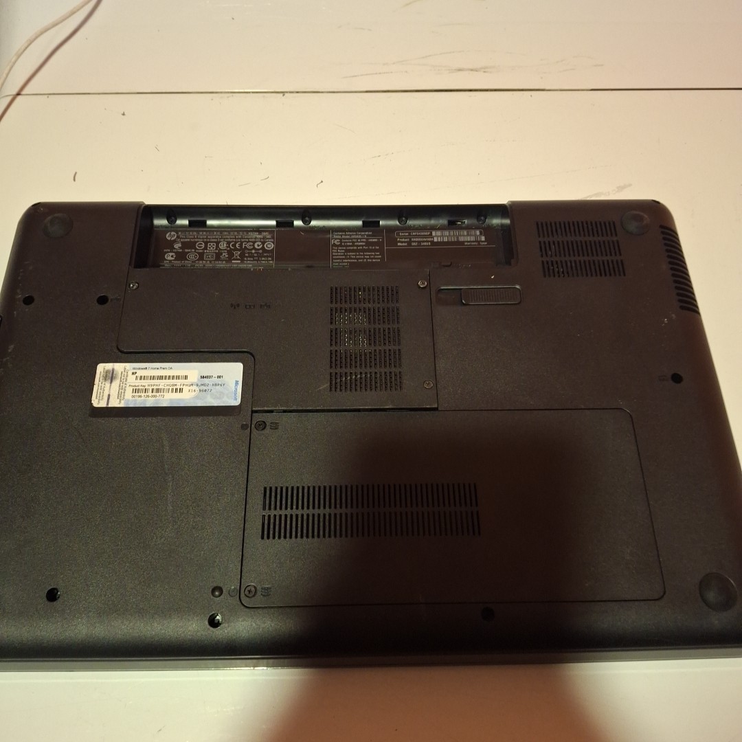 Hp Pavilion G62 Notebook/Laptop Black 13.5″ LCD Display Windows 7 AMD For Parts