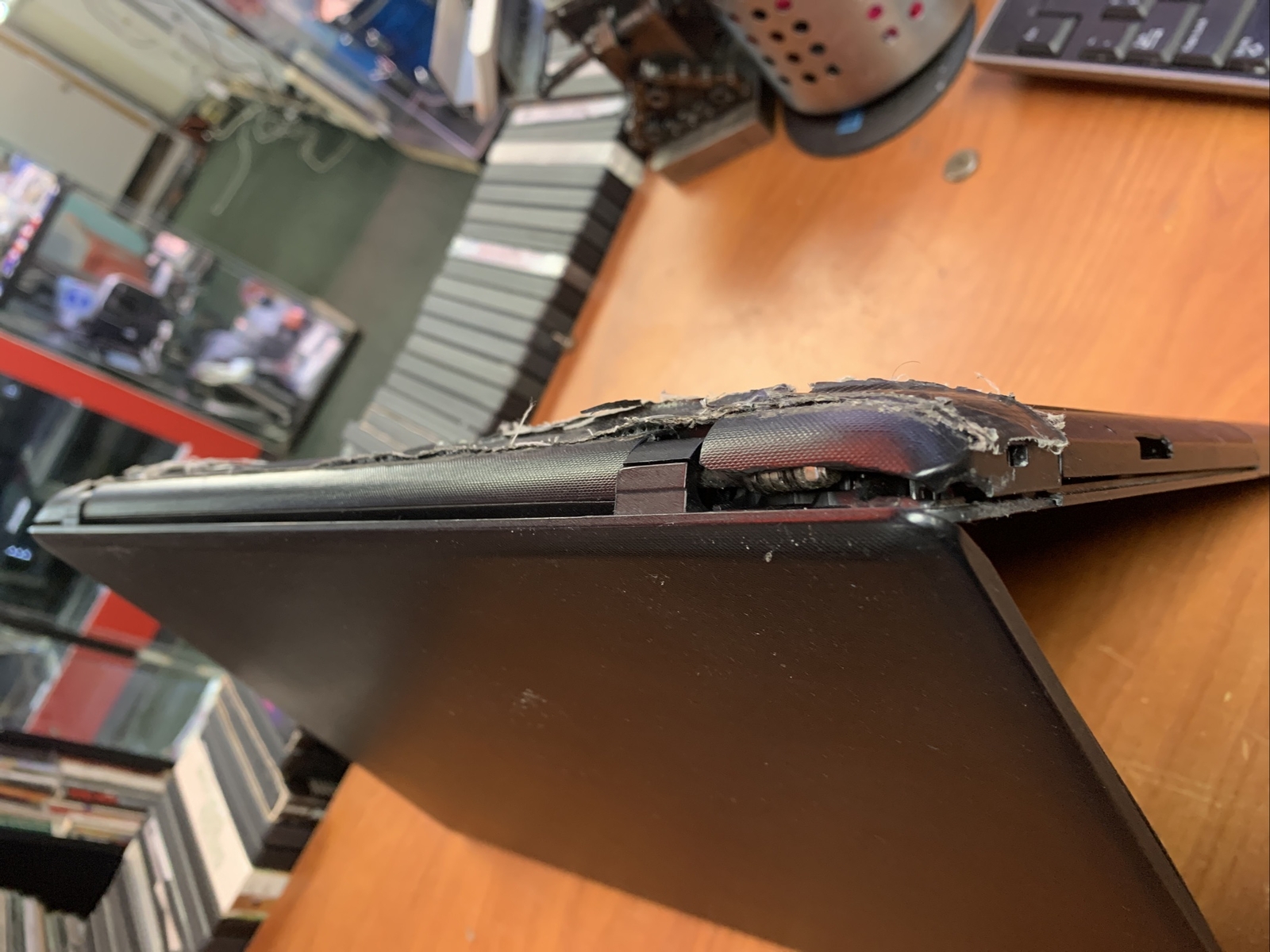 Lenovo IdeaPad 110-15ACL AMD A6-7310 APU, No HDD No Ram, FOR PARTS NOT WORKING
