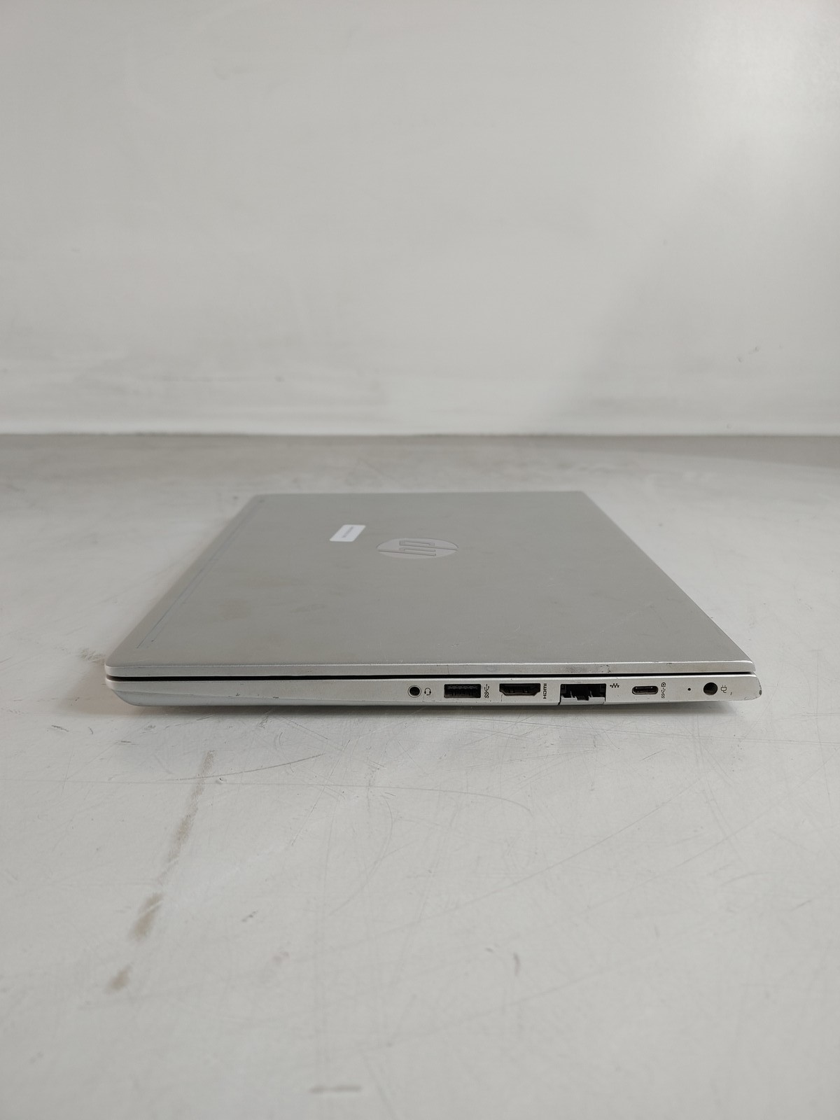 HP ProBook 430 G6 Core i7-8565U 1.80 GHz 16 GB DDR4 No HDD