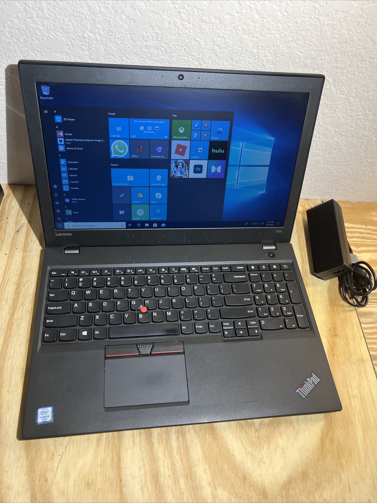 Lenovo ThinkPad T560 15″ Intel i5 2.3Ghz.12GB RAM 240GB SSD HDMI USB WiFi Win 10