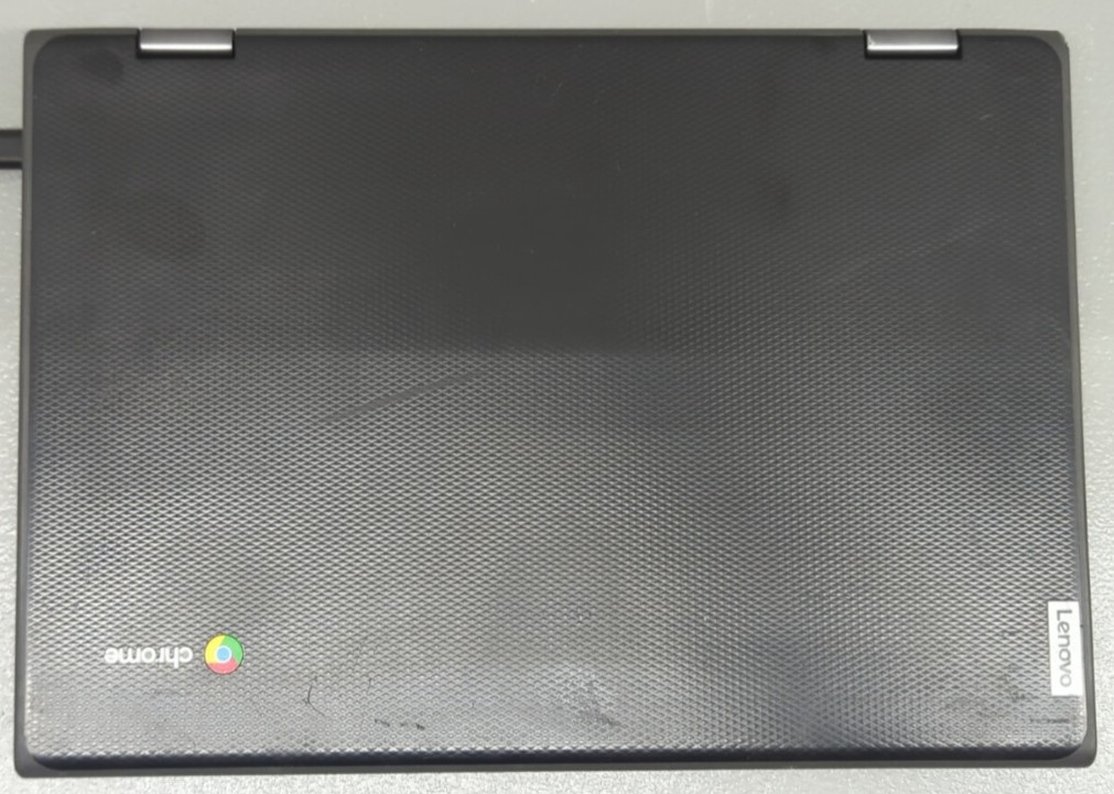 Lenovo 500e 11.6 inch 32GB, Intel Celeron, 1.10GHz, 4GB Chromebook.Wear from Use