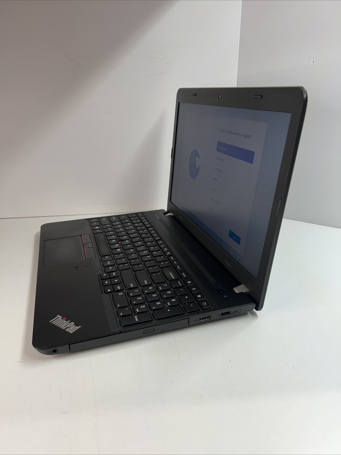 Lenovo ThinkPad E550 15.6″ i5-5200U 4GB RAM 120GB HDD Win 11 Pro