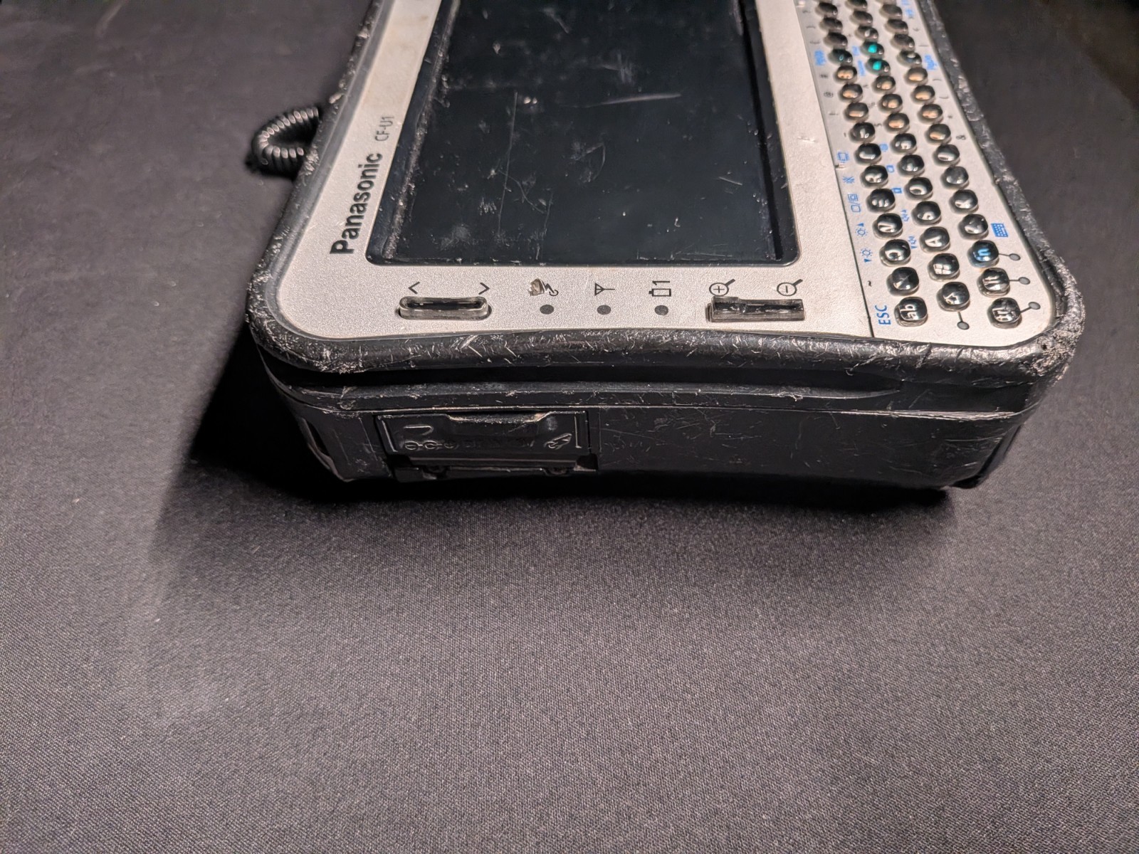 Panasonic CF-U1 5.6″ Atom Z520 1.33GHz 1GB 1TB SSD 4420Hrs Toughbook (A2515)