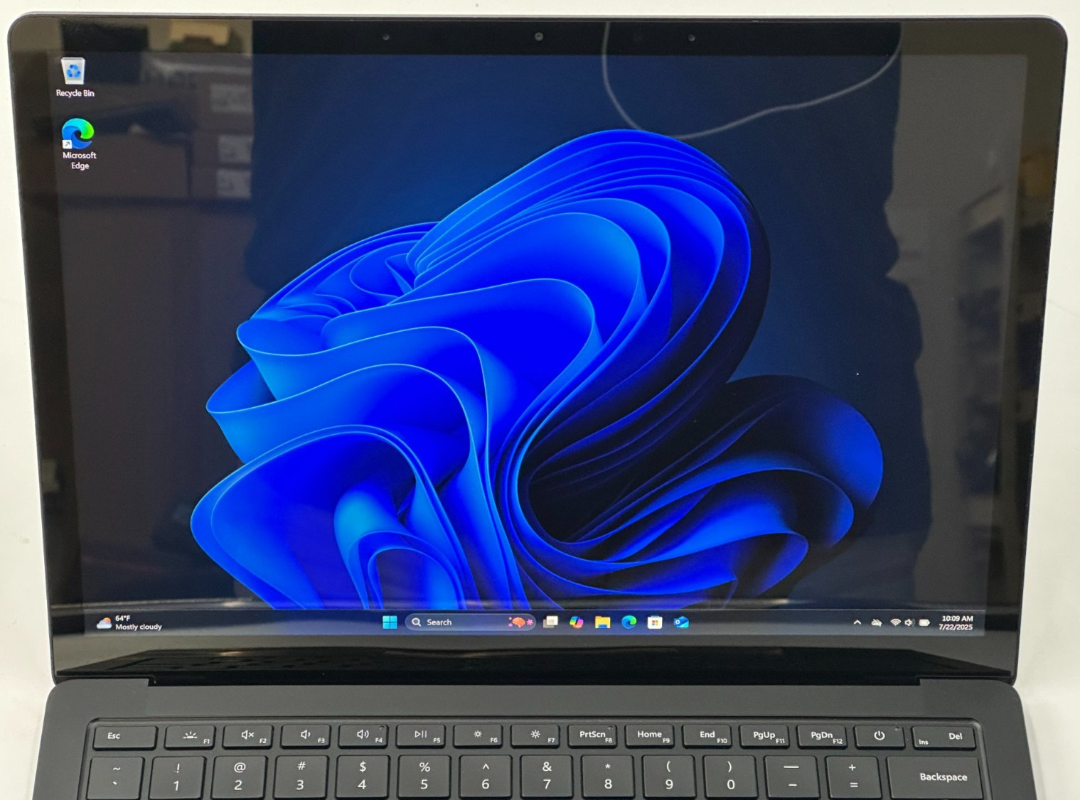 MICROSOFT SURFACE LAPTOP 3 CORE i7-1065g7 @ 1.30Ghz 16GB RAM 245GB SSD (lp580)
