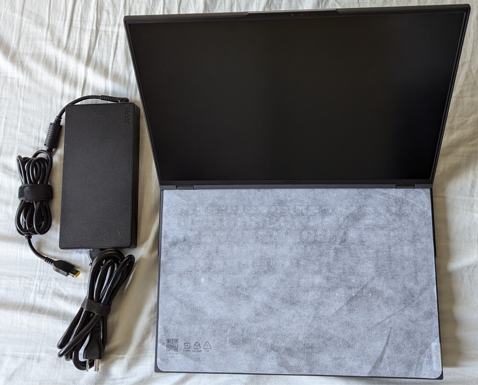 Lenovo Legion 5 Pro 16ARH7H 16″ AMD Ryzen 7 6800H / RTX 3070Ti (82RG001LUS)